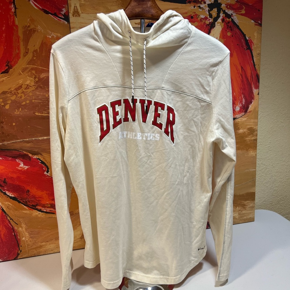NWT. Columbia Denver University Athletics Cream T-Shirt Hoodie, Size XL